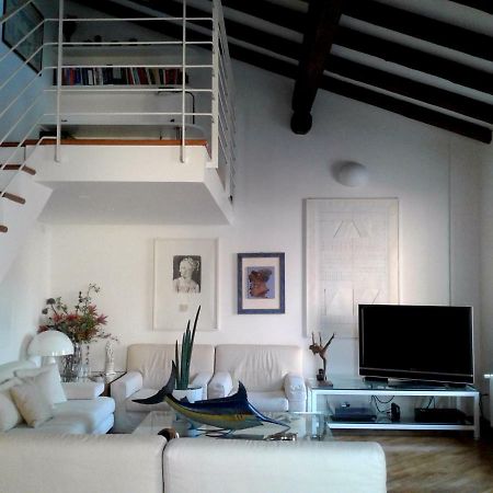 B&B Griffoni 7 โบโลญญา ภายนอก รูปภาพ