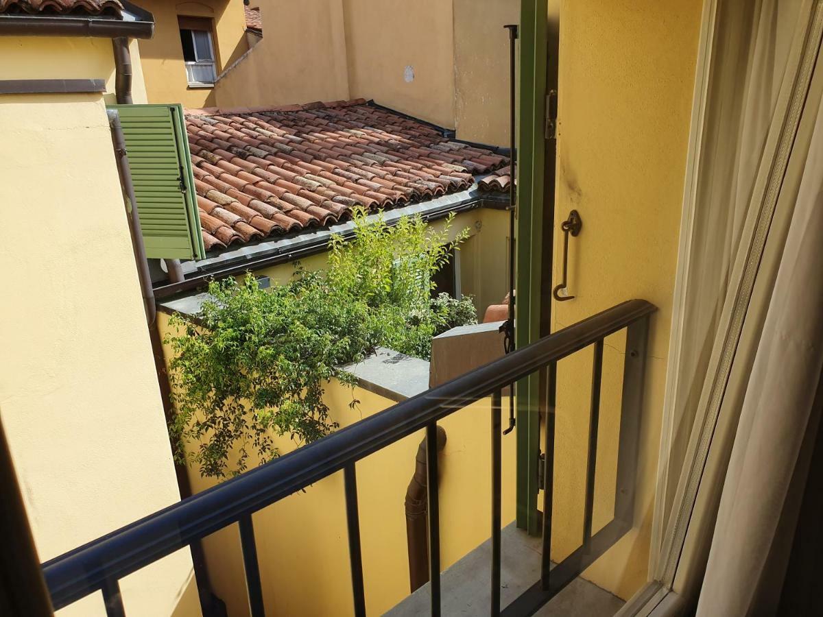 B&B Griffoni 7 โบโลญญา ภายนอก รูปภาพ