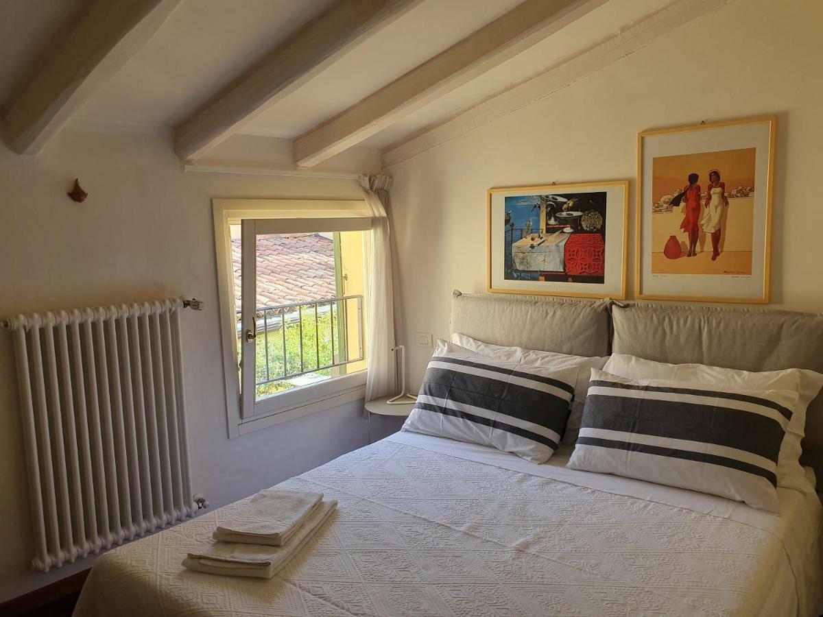 B&B Griffoni 7 โบโลญญา ภายนอก รูปภาพ